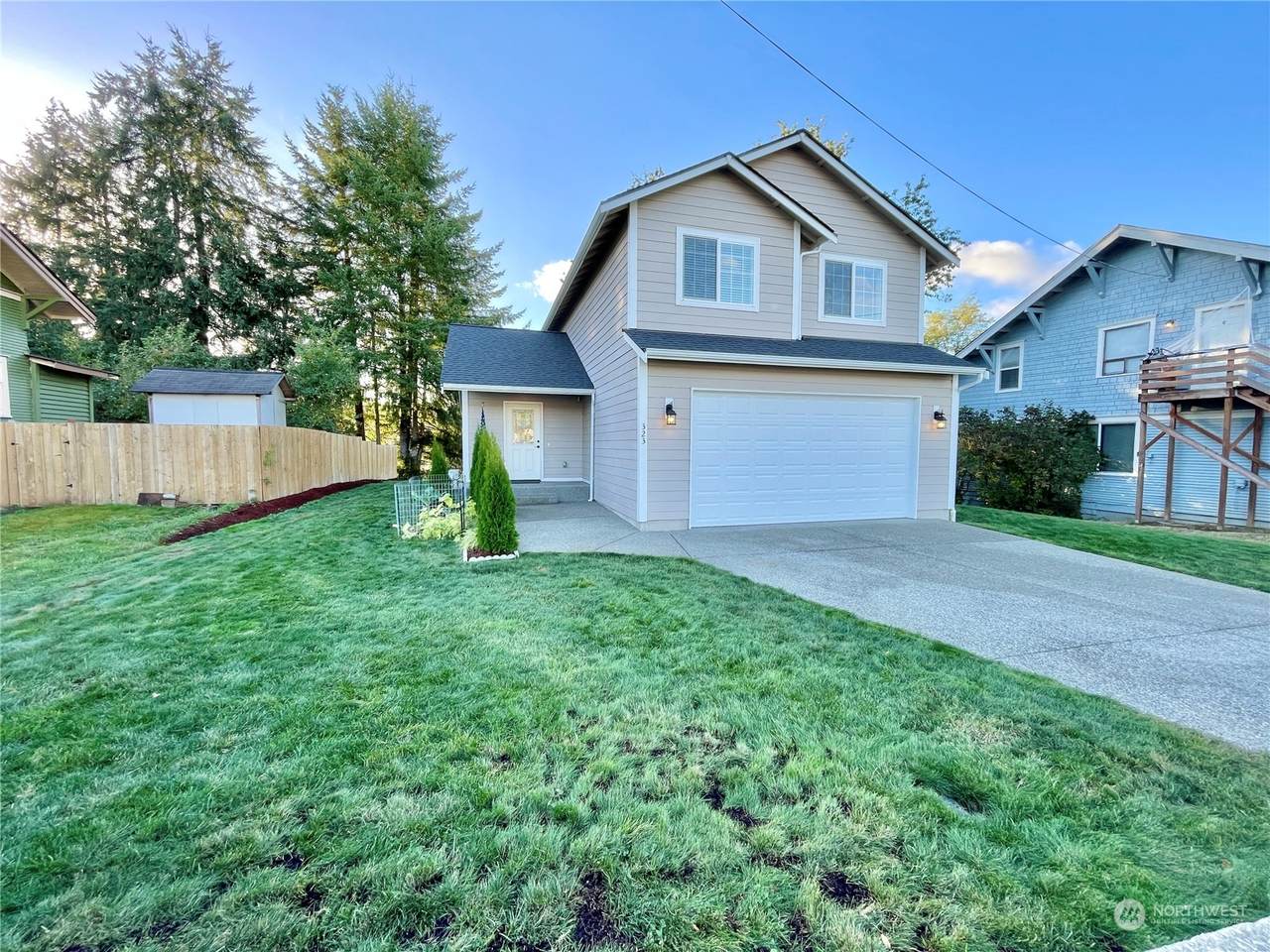 323 Main - Photo 1