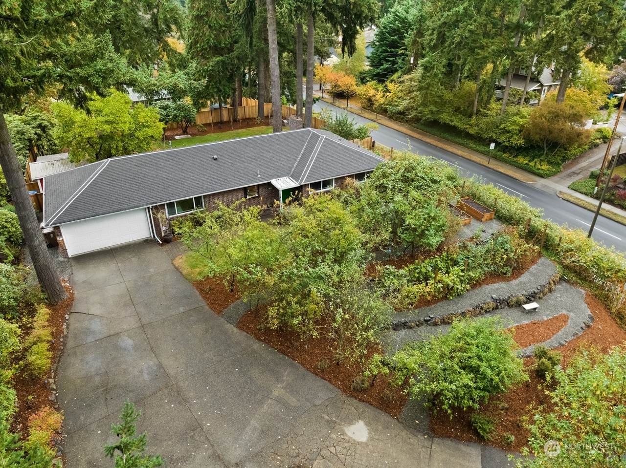 1827 Highland Avenue - Photo 1