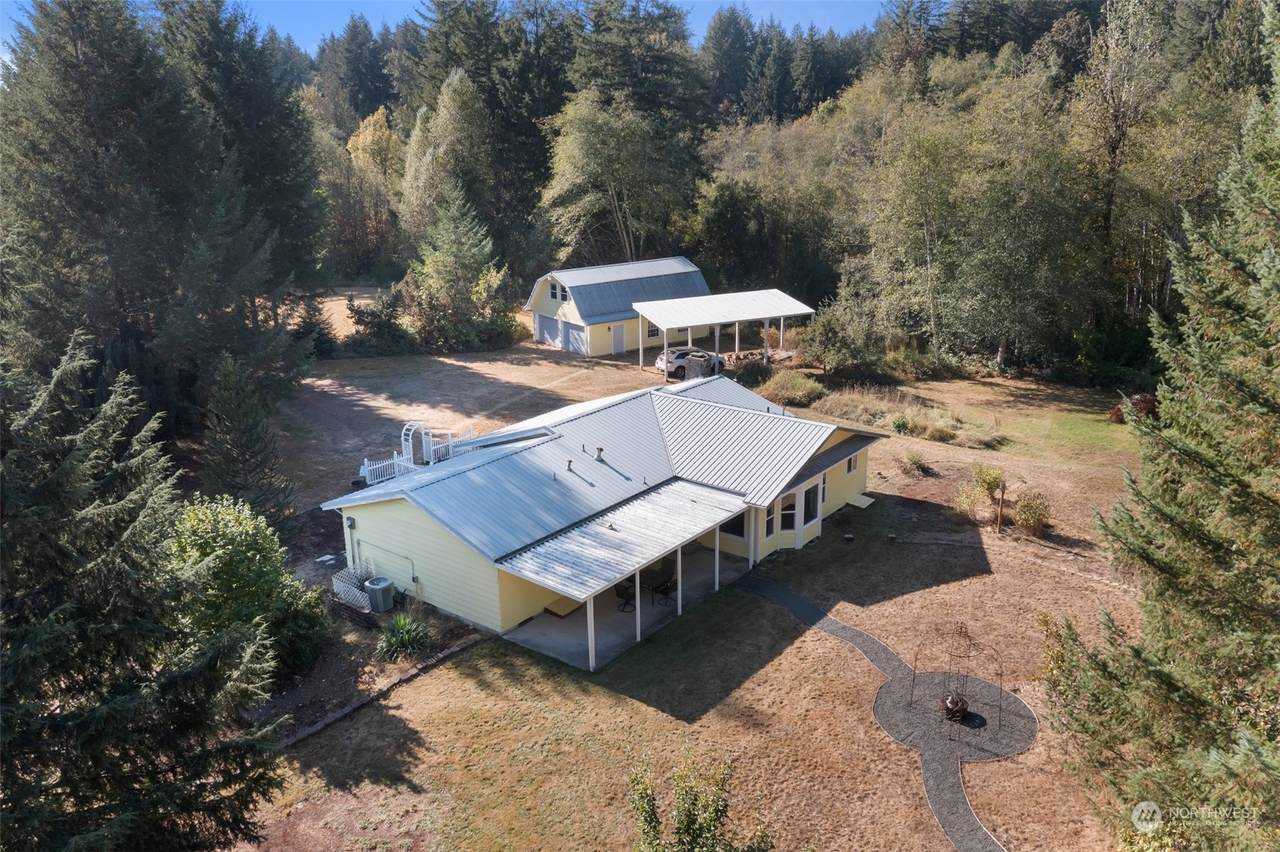 6616 103rd Avenue - Photo 1