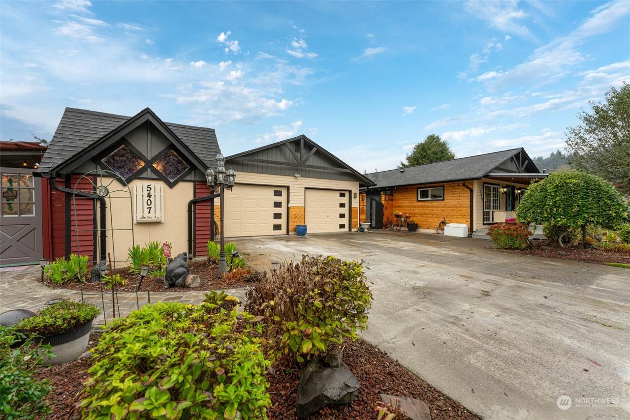 5409 Oriole Drive - Photo 1
