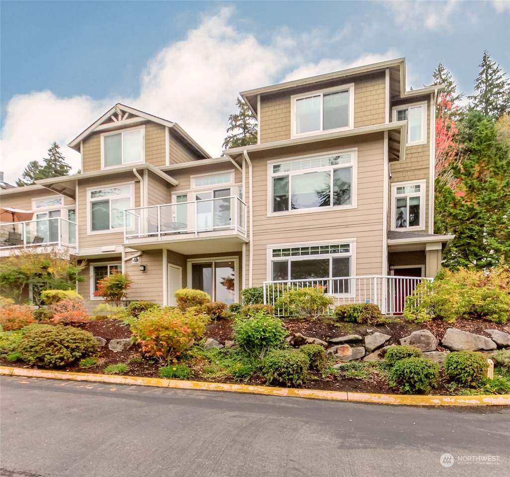 3500 Lake Sammamish Parkway - Photo 1