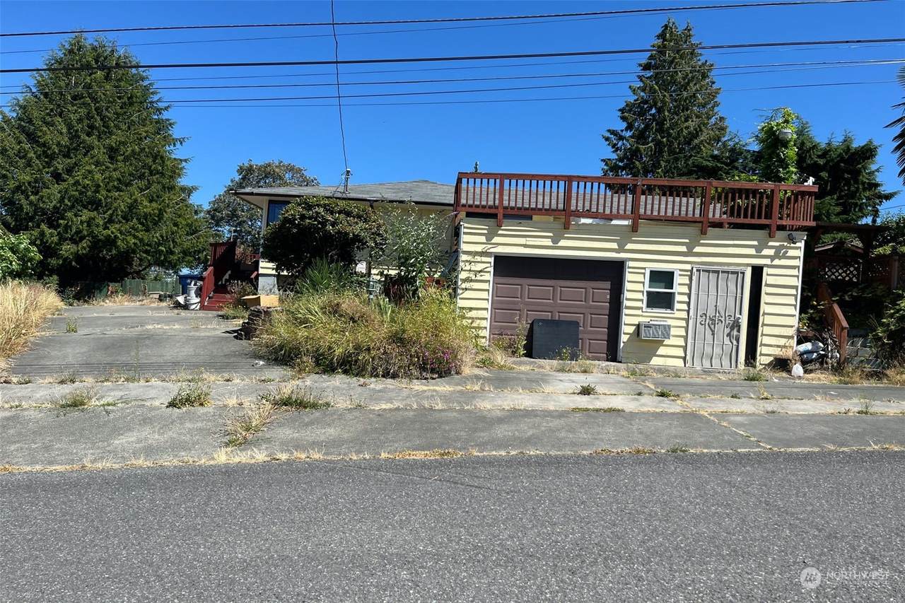 6703 120th Street - Photo 1