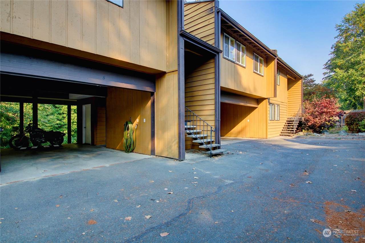 1211 8th Street - Photo 1