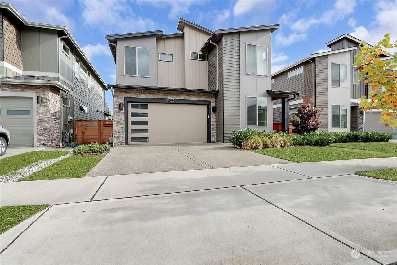 14525 199th Avenue - Photo 1