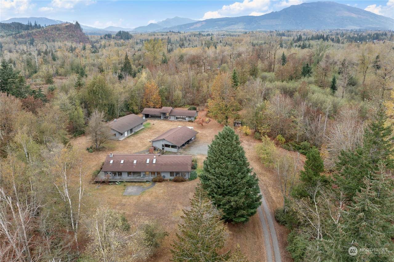 22551 Cully Road - Photo 1