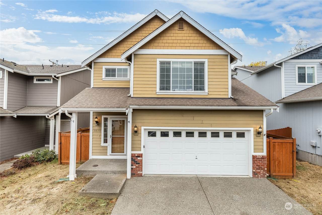 3835 Earendale Avenue - Photo 1