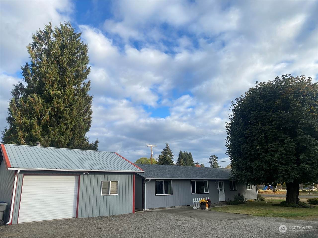 215 Allen Street - Photo 1