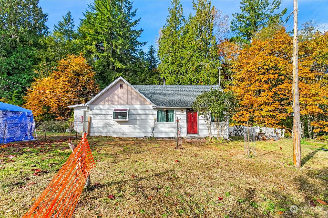 1070 Mcreavy Road - Photo 1