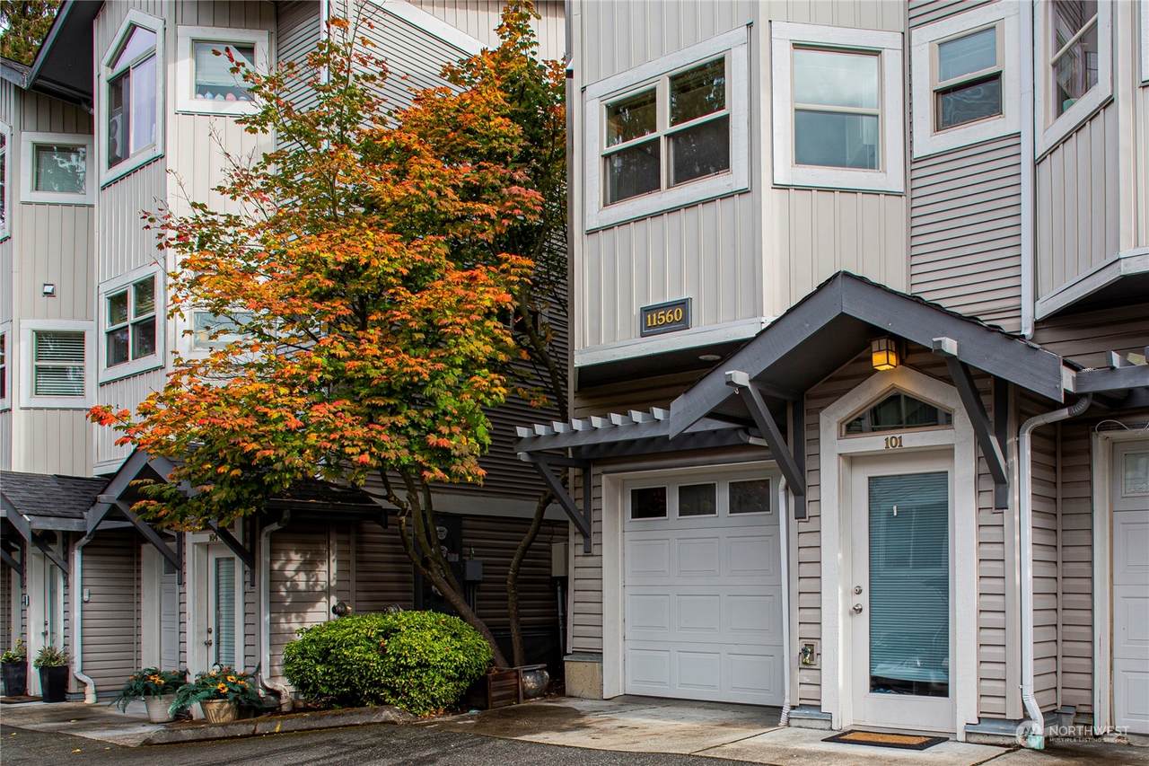11560 Stone Avenue - Photo 1