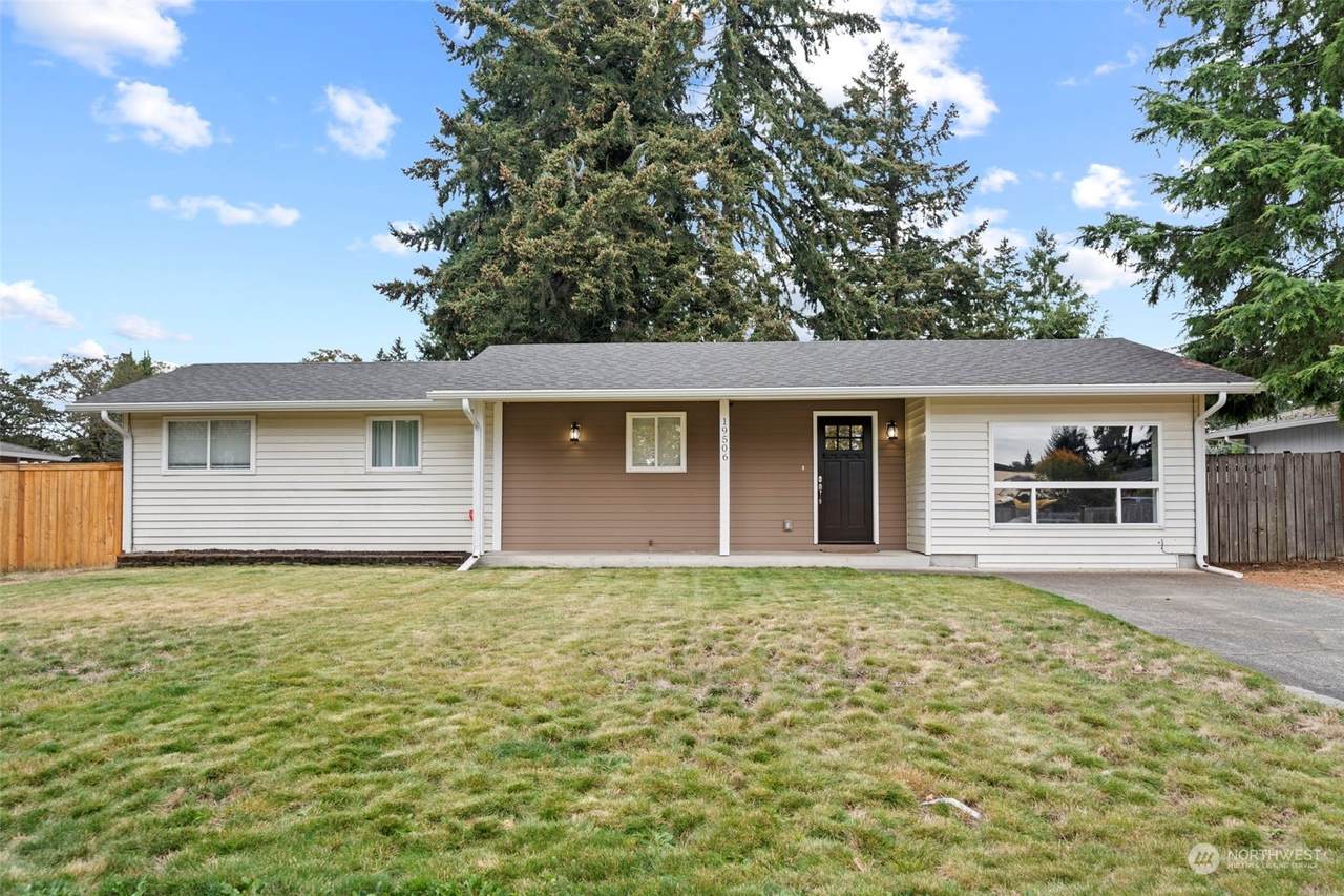 19506 9th Avenue - Photo 1