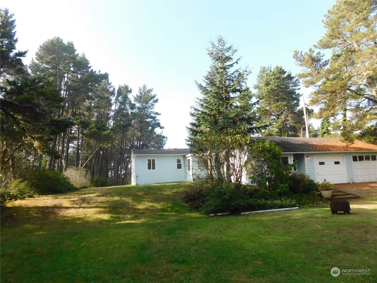 20303 Pacific Way - Photo 1