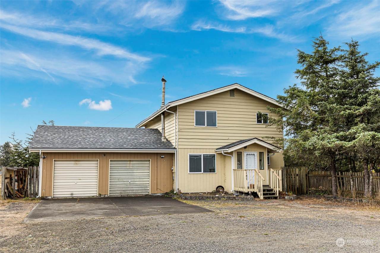 147 Jk Lewis Street - Photo 1