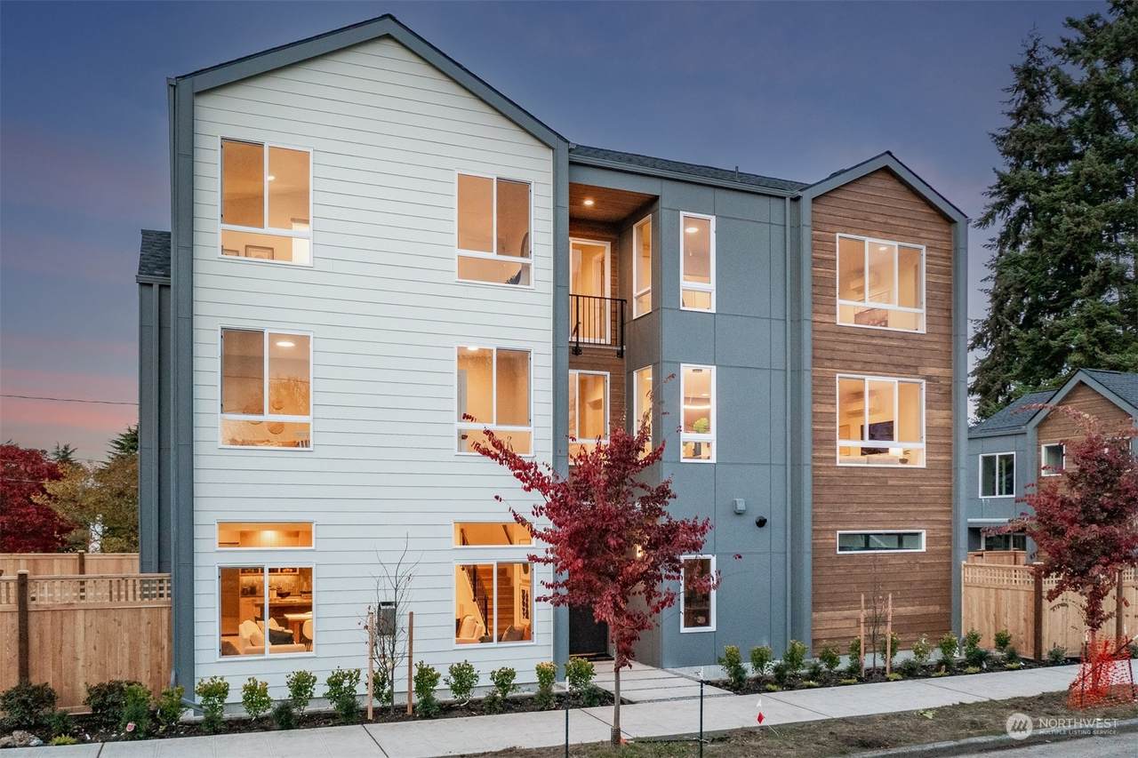2920 80th Street - Photo 1