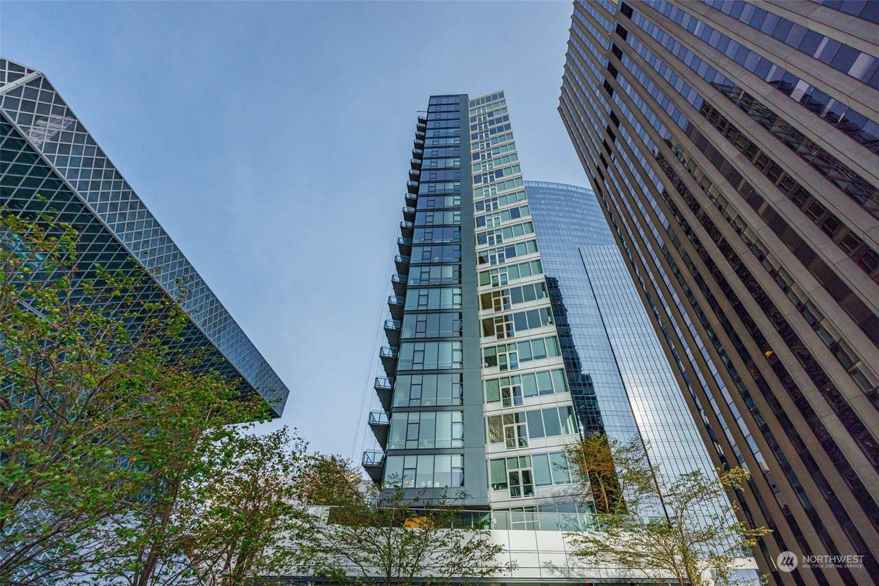 909 5th Avenue - Photo 1