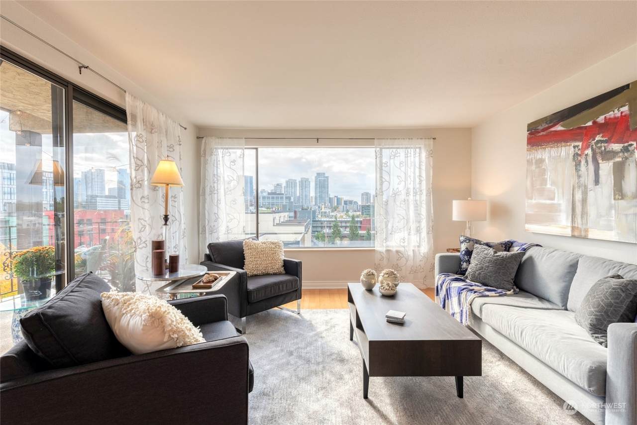 610 Aloha Street - Photo 1