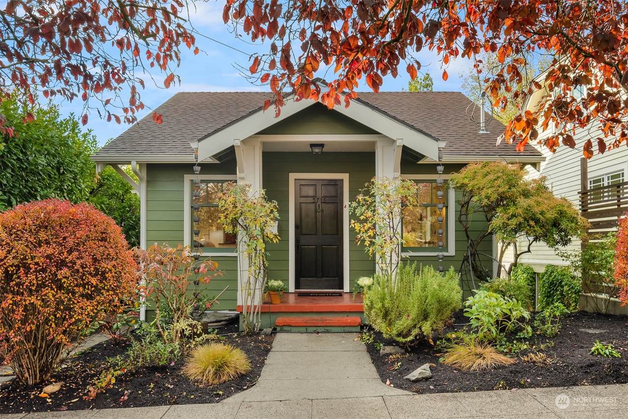 3715 Woodlawn Avenue - Photo 1