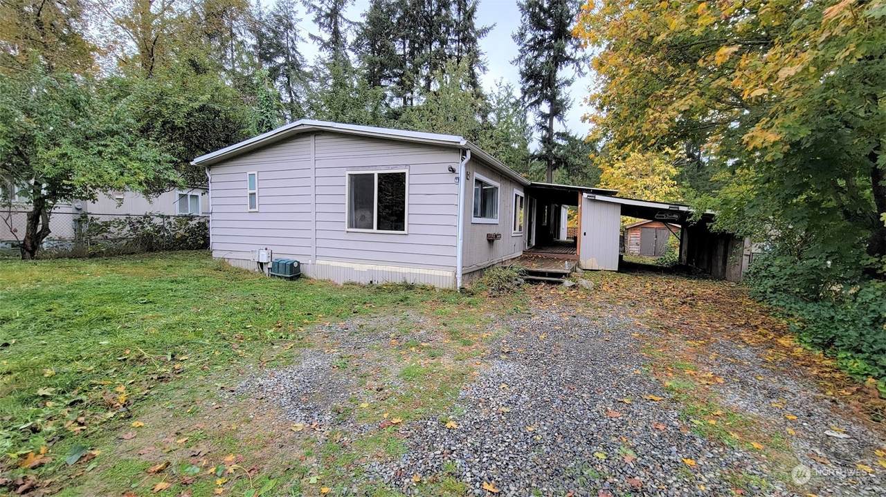 17206 Briar Street - Photo 1