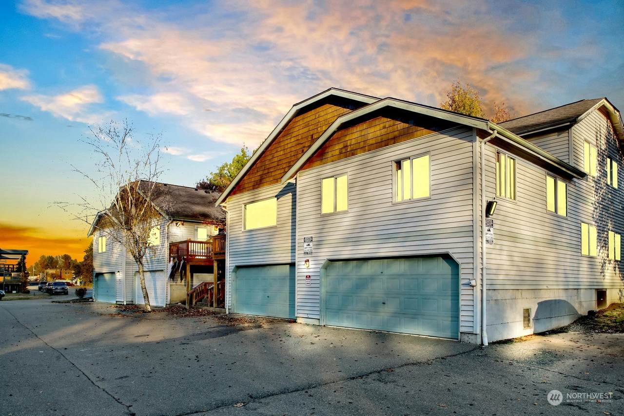 2071 Cherry Street - Photo 1