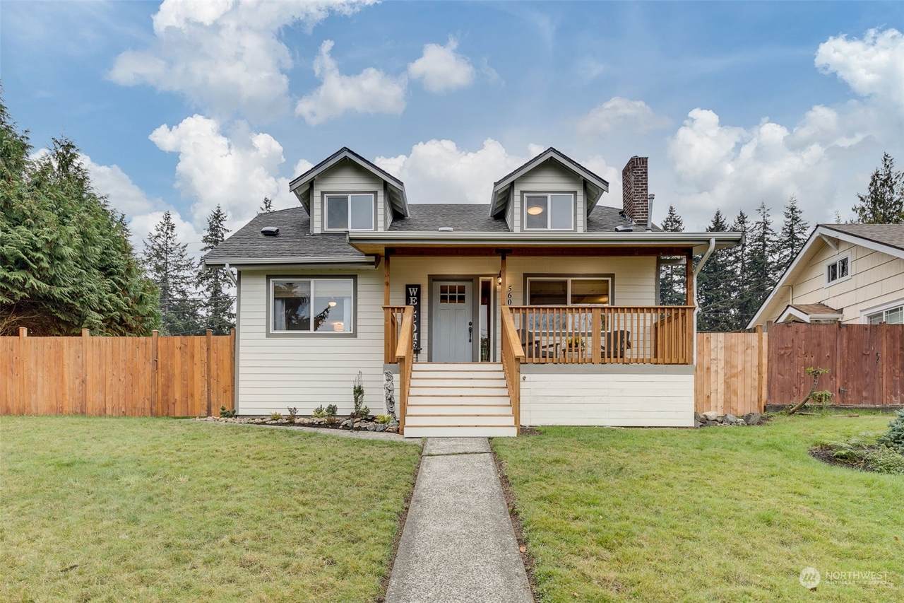 5602 Wetmore Ave Se - Photo 1