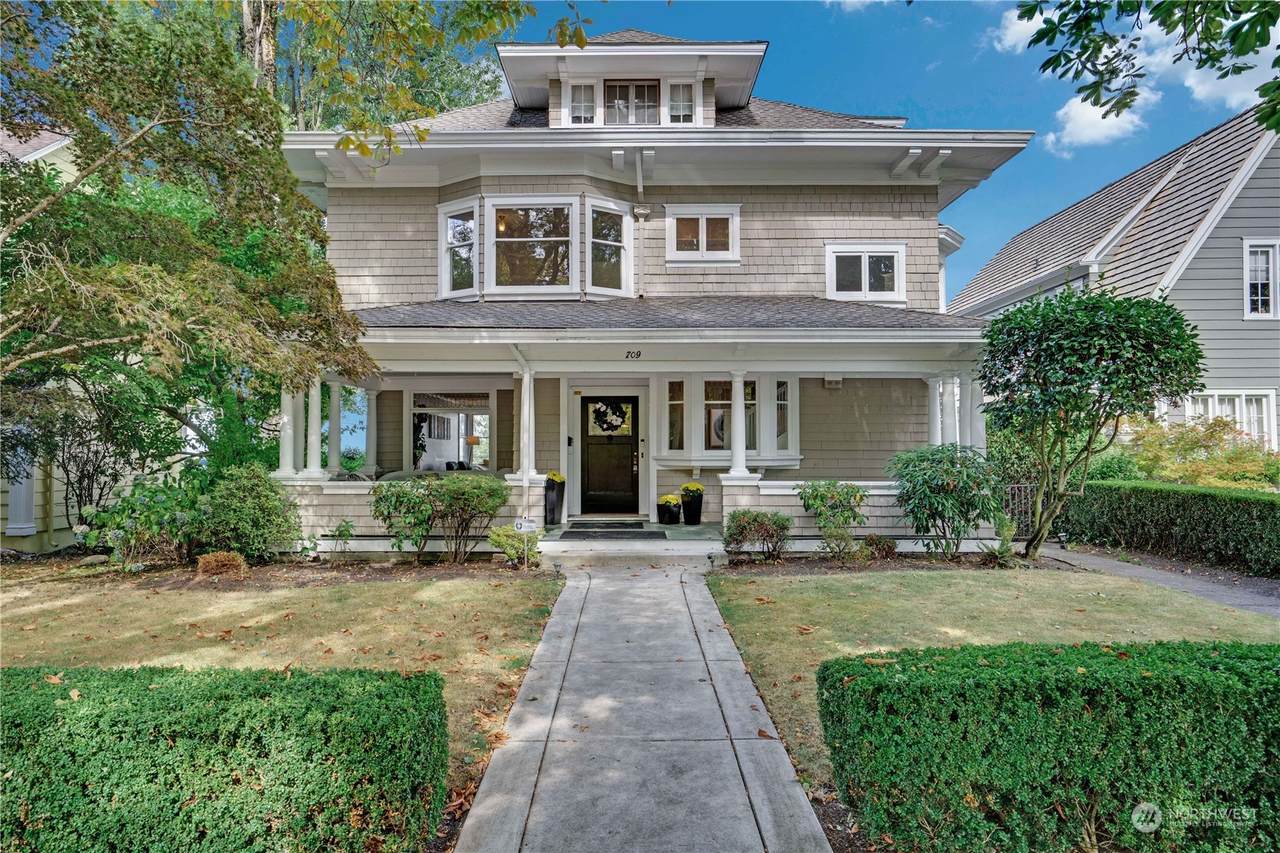 709 Yakima Avenue - Photo 1