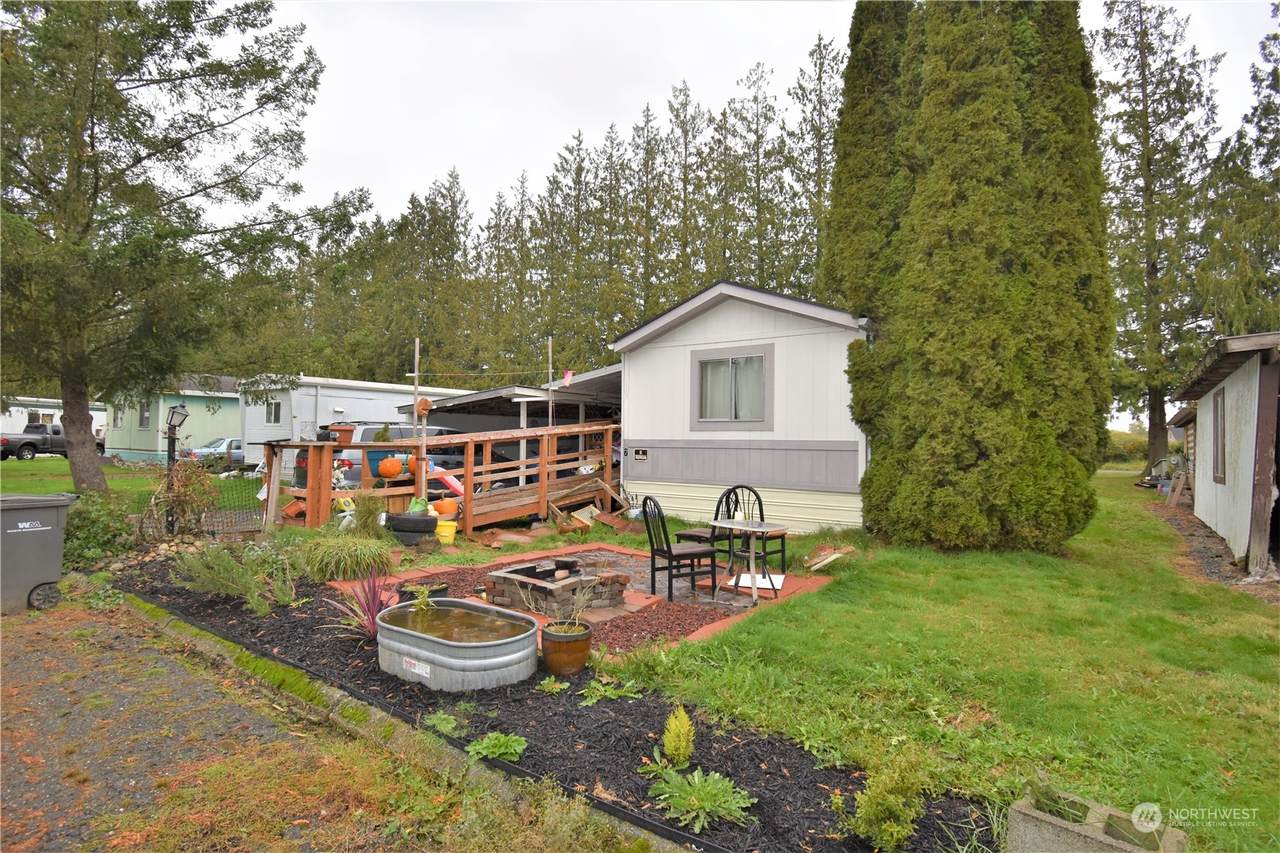 8878 Peavey Road - Photo 1