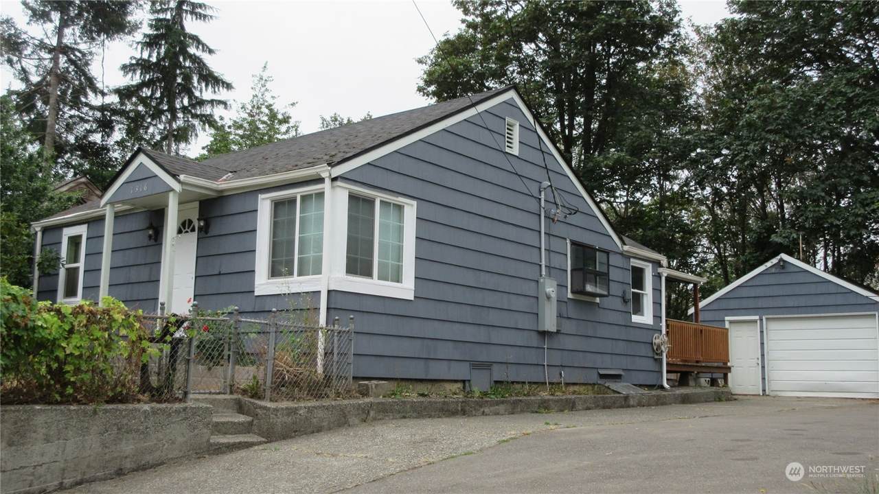 1316 Garrison Avenue - Photo 1