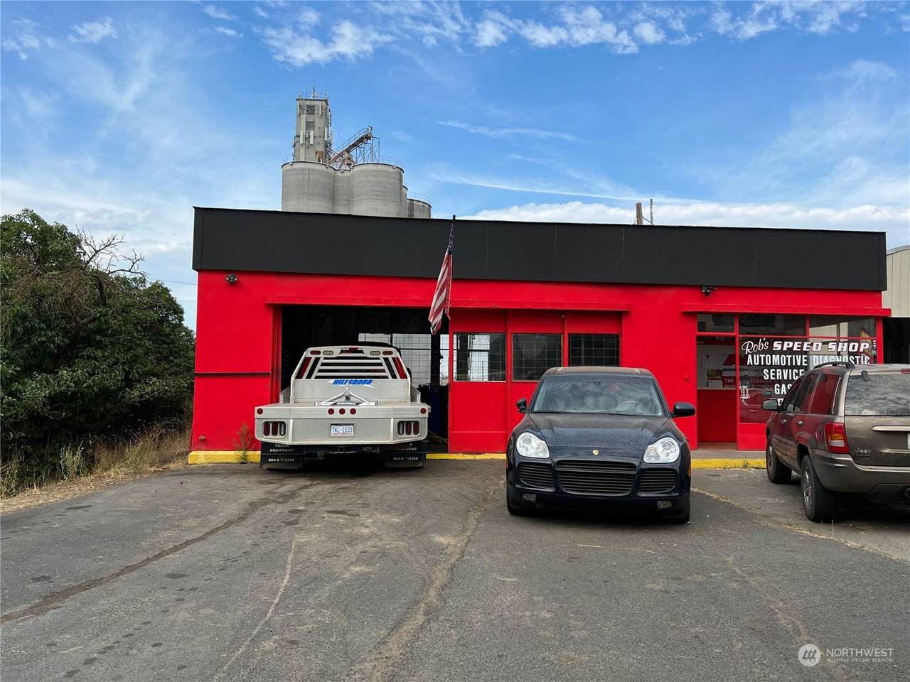 703 Columbus - Photo 1