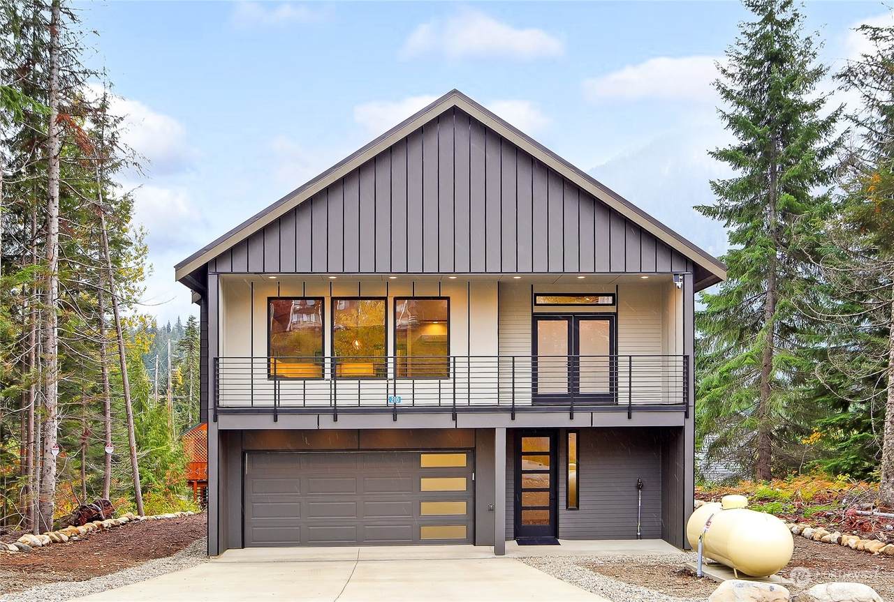 210 Keechelus Drive - Photo 1