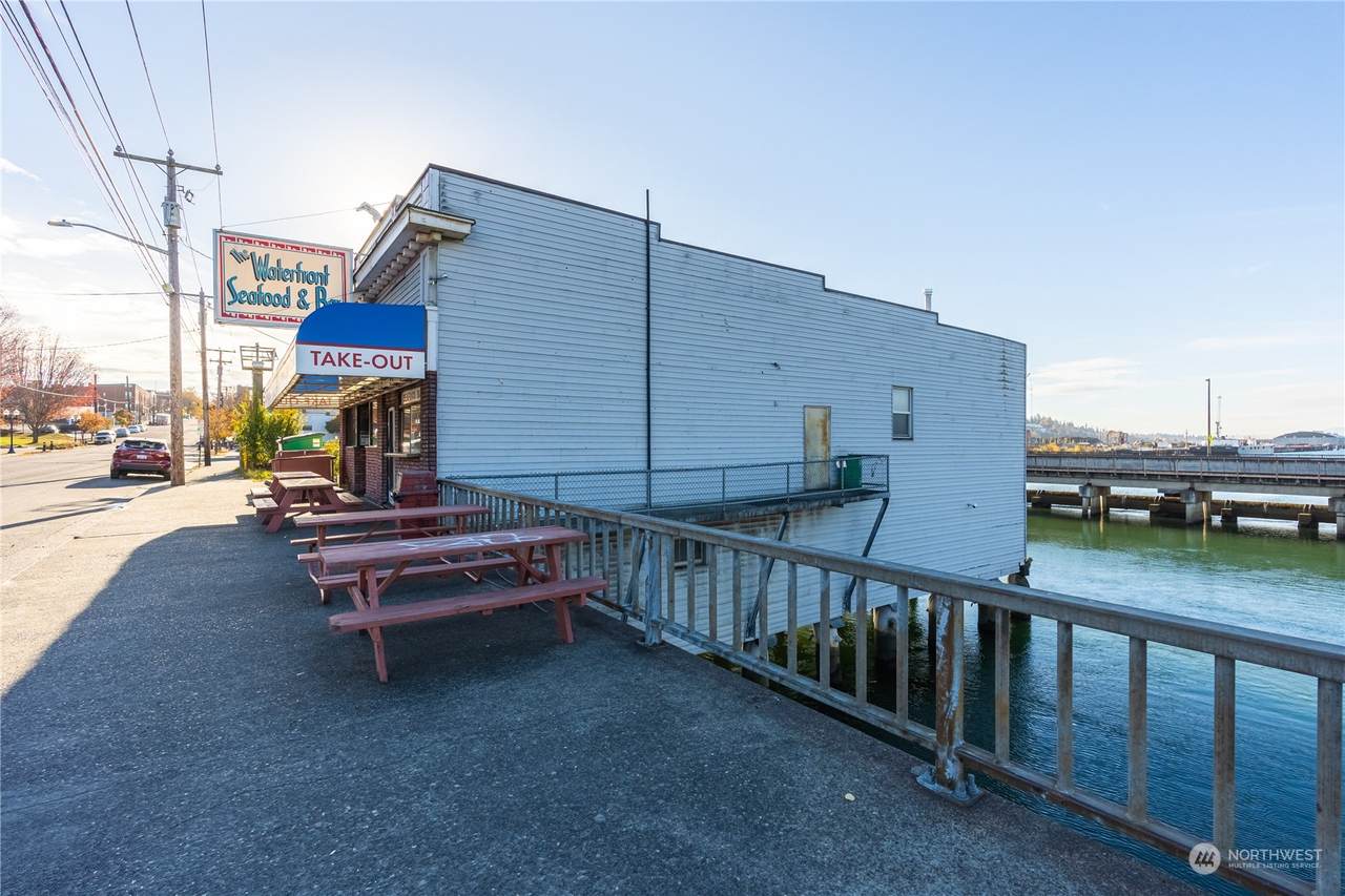 521 Holly Street - Photo 1