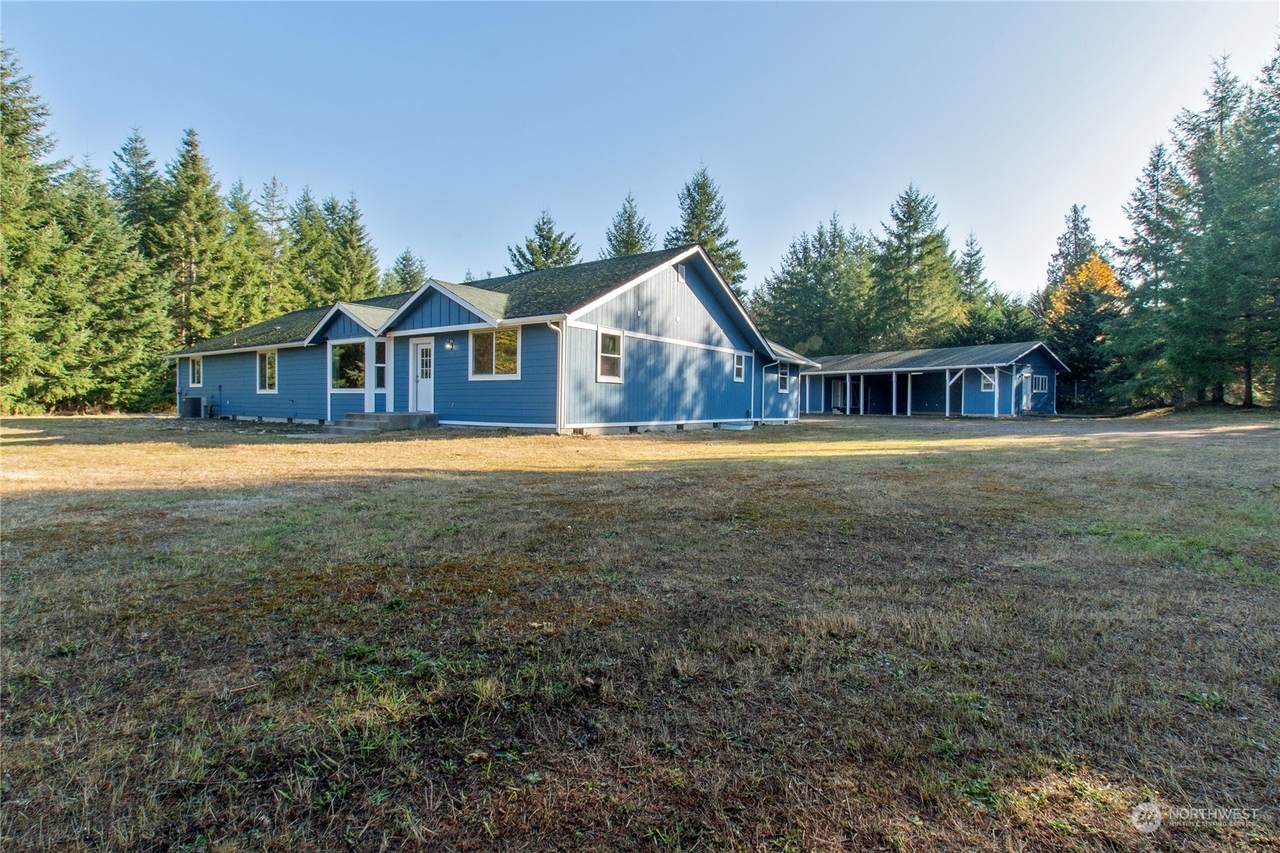1115 140th Avenue - Photo 1