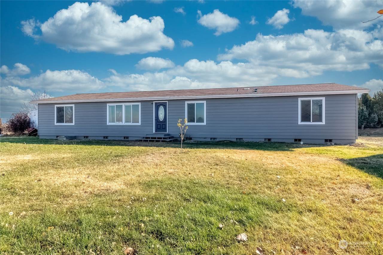 143 Markham Road - Photo 1