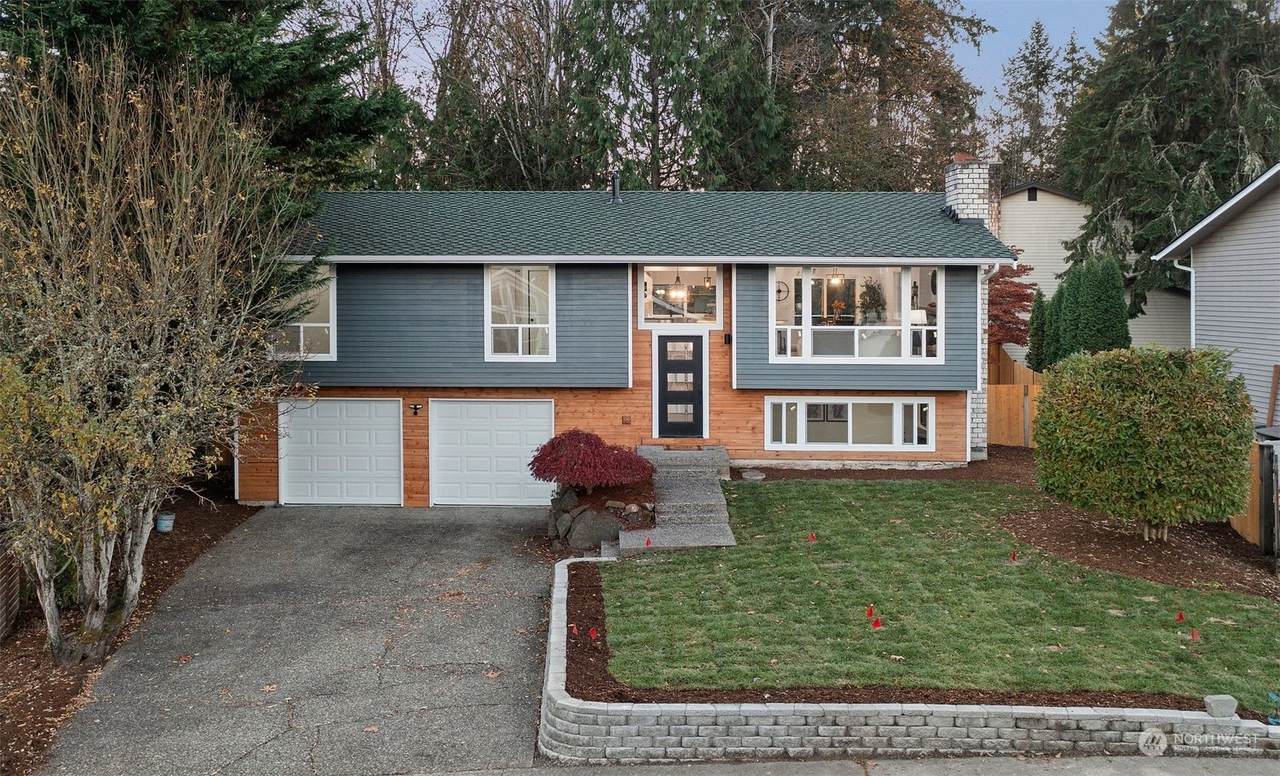 16213 174th St - Photo 1