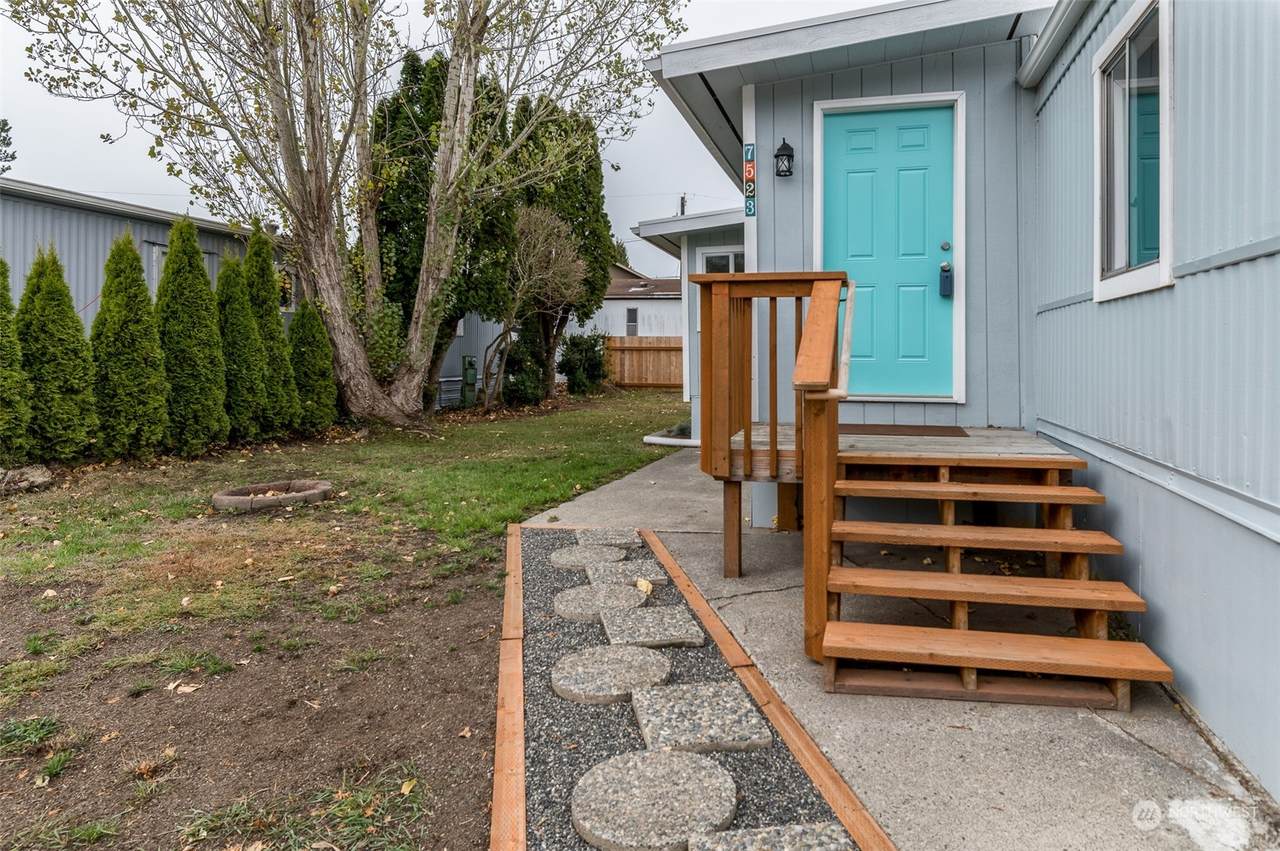 7523 Wooldridge Drive - Photo 1