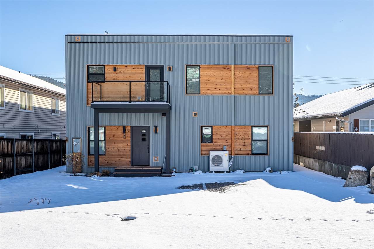 113 Whitman - Photo 1