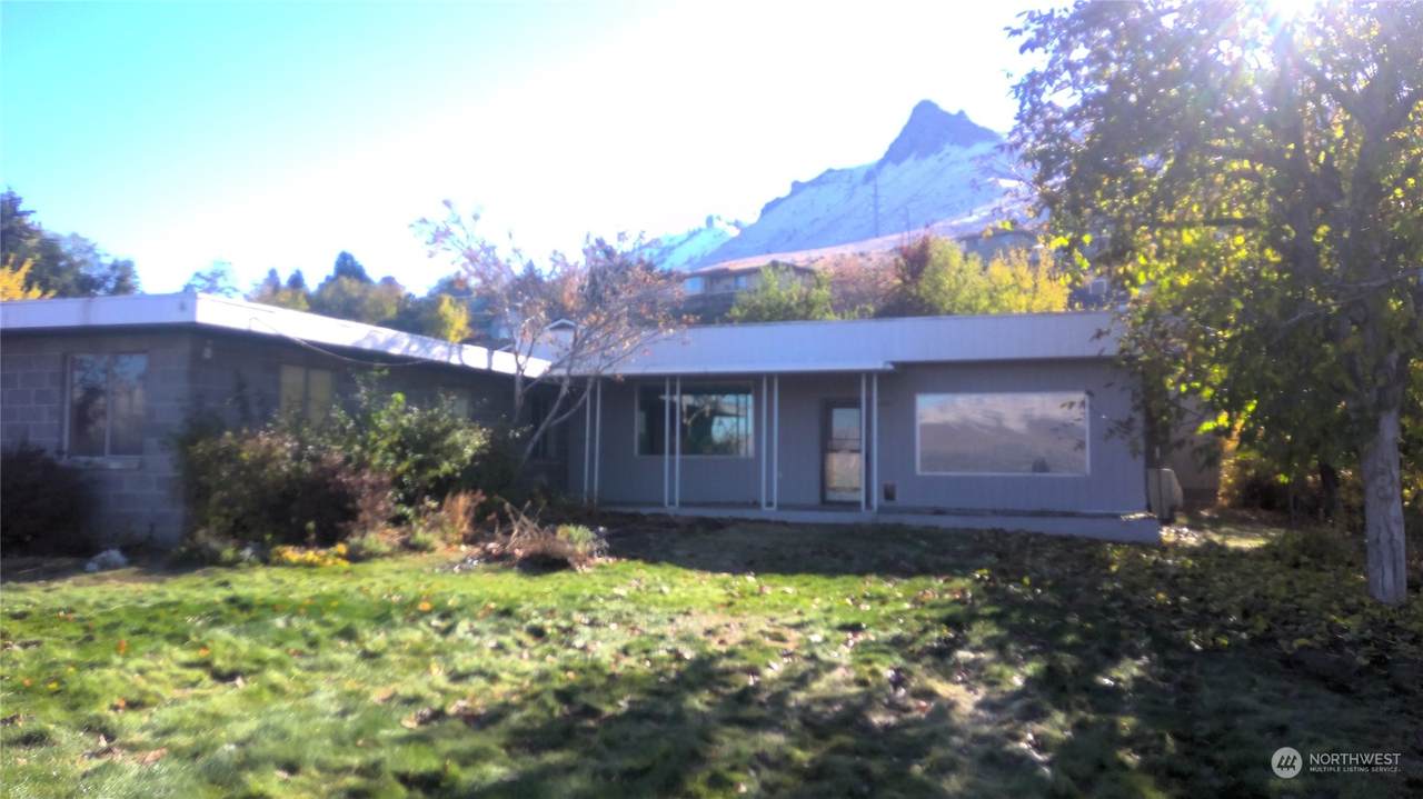 1737 Canyon Crest Drive - Photo 1