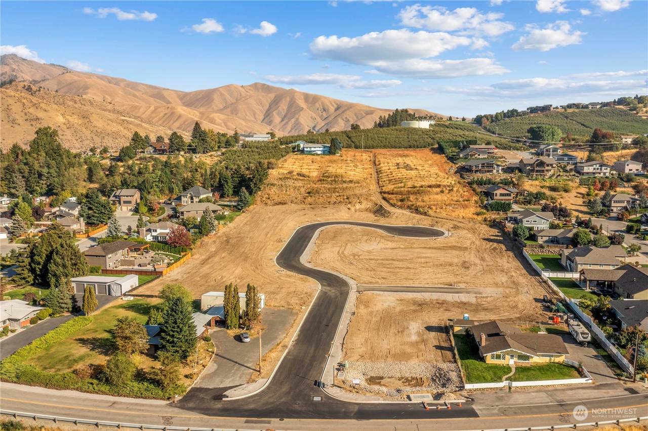 137 Freedom Hills - Photo 1