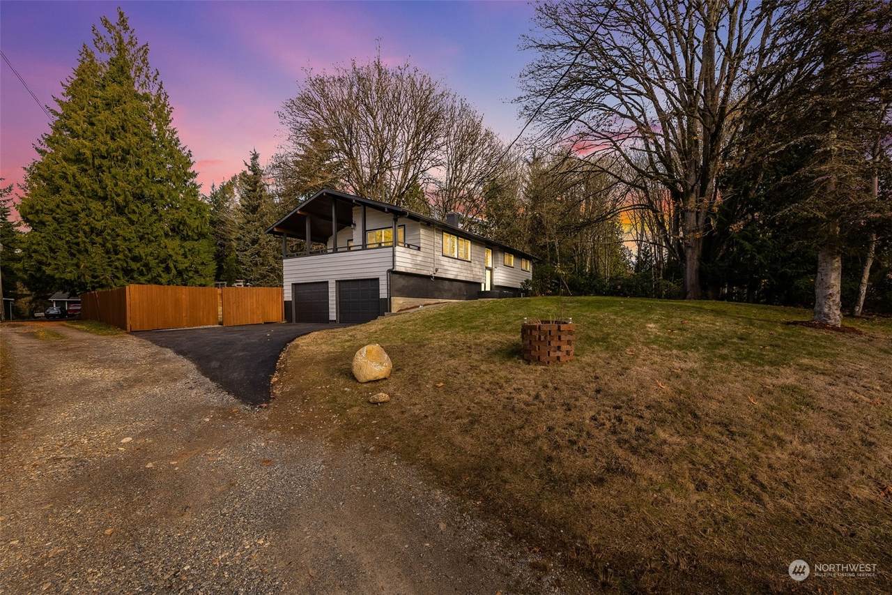 10229 60th Street - Photo 1