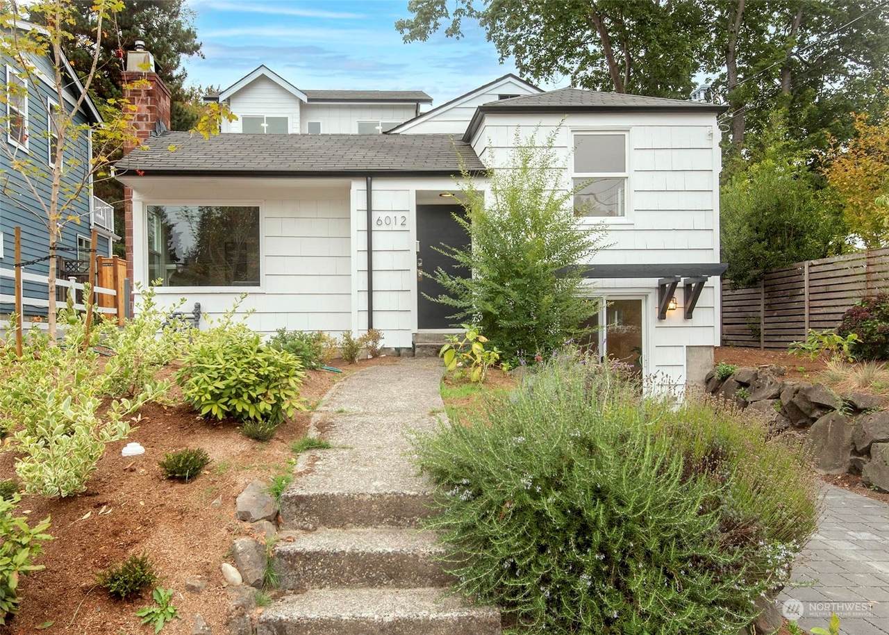 6012 40th Avenue - Photo 1