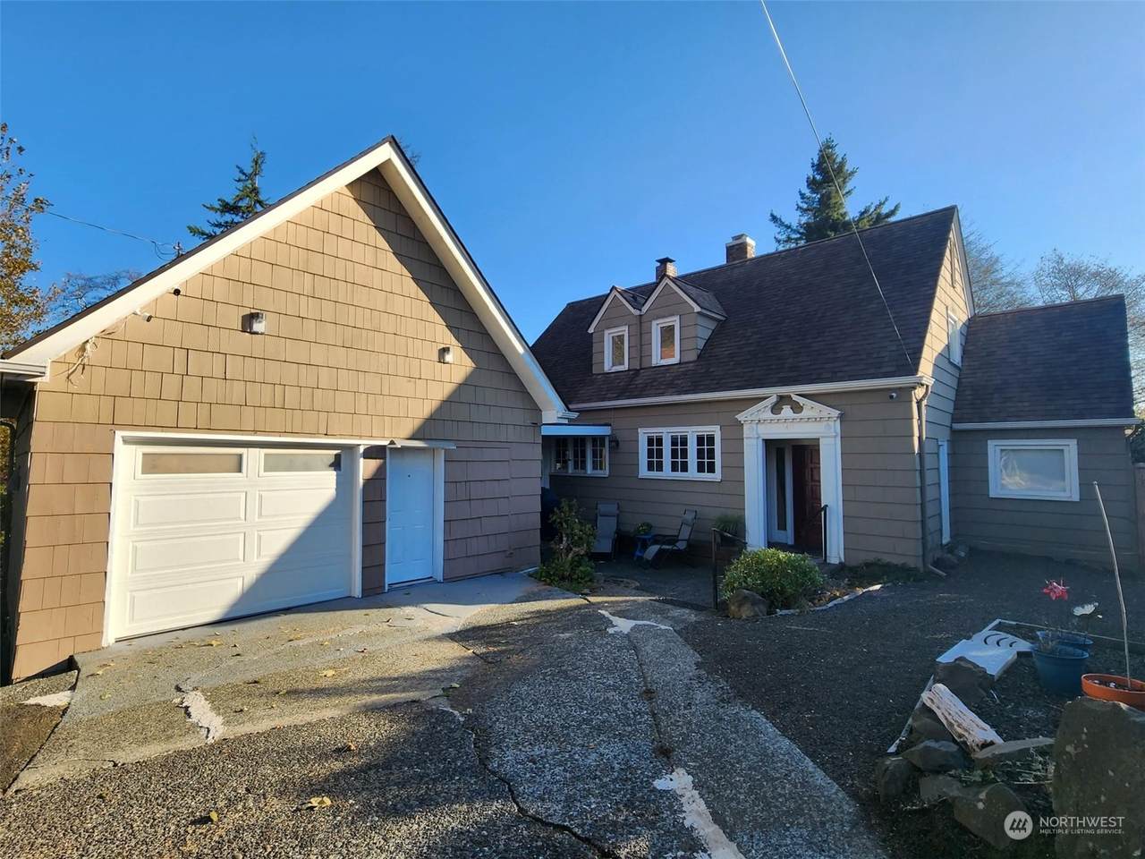 1411 7th Street - Photo 1