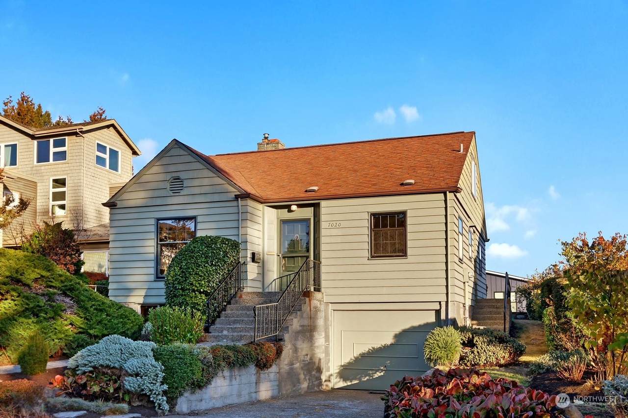 7020 55th Avenue - Photo 1