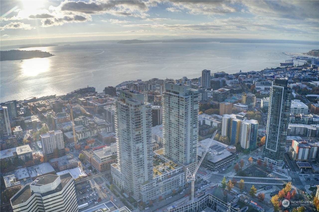 588 Bell Street - Photo 1