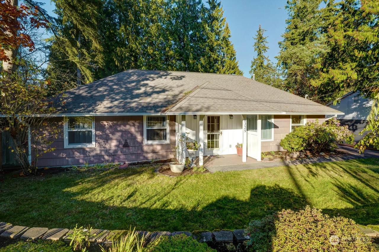6225 176th Street - Photo 1