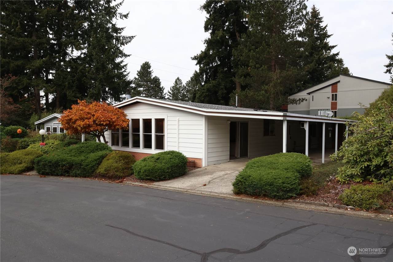201 Union Avenue - Photo 1