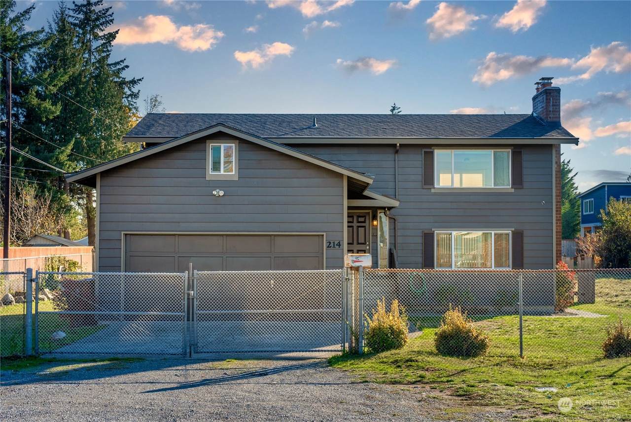214 48th Street - Photo 1