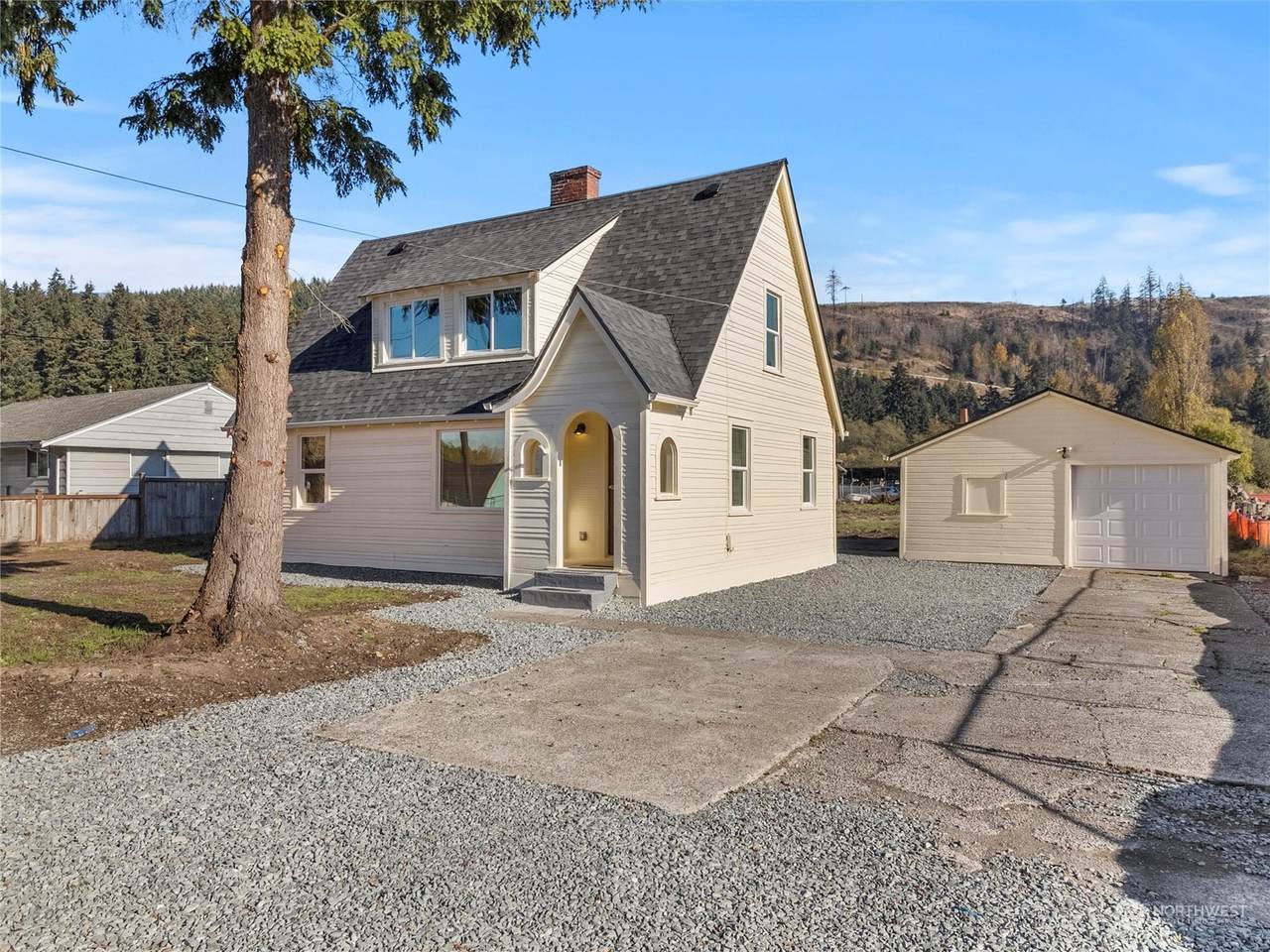 5823 162nd Avenue - Photo 1