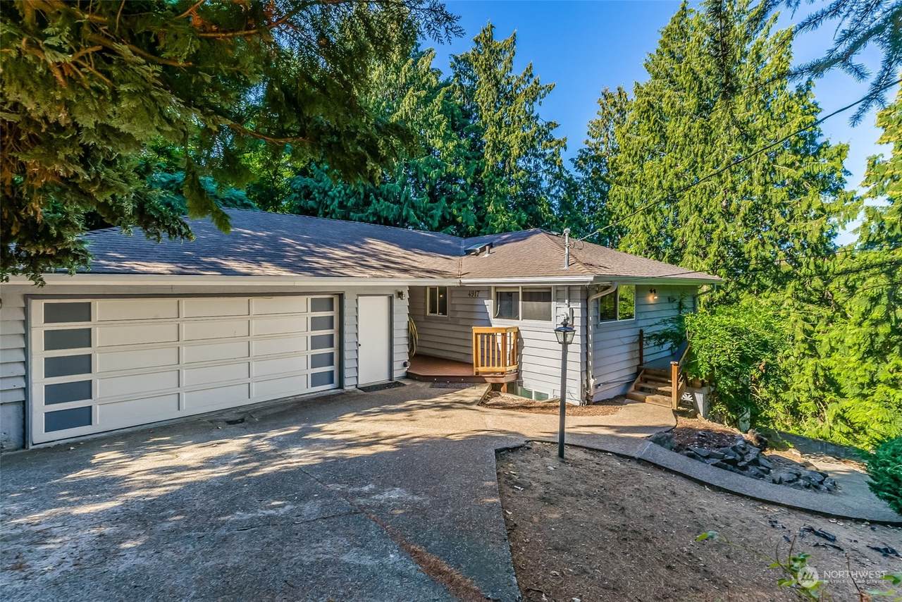 4917 112th Street - Photo 1