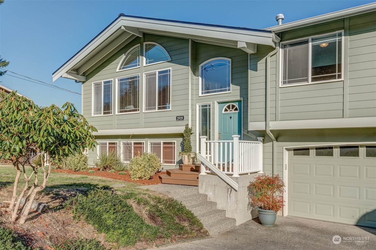 2919 Viewmont Place - Photo 1