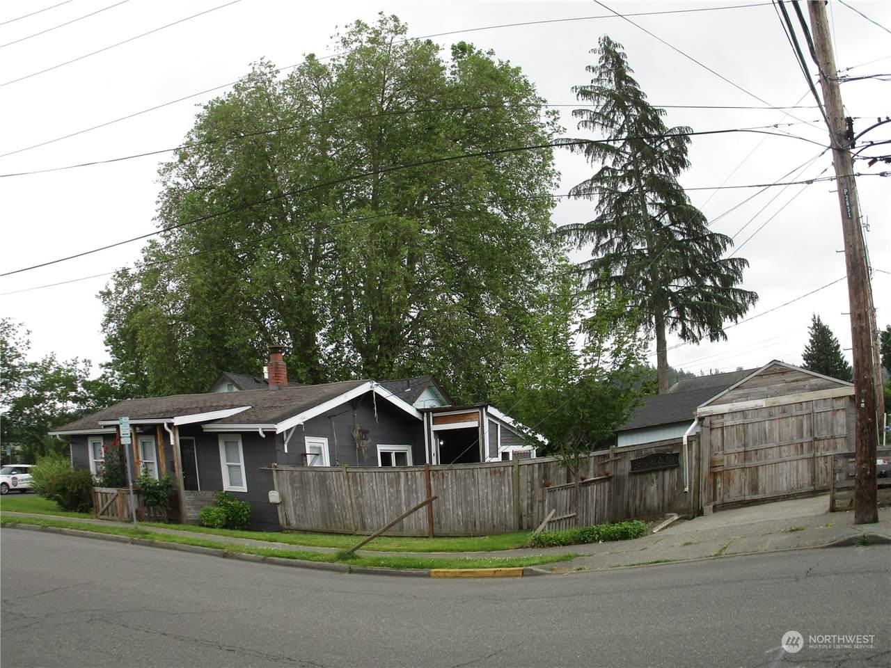 216 4th Avenue - Photo 1