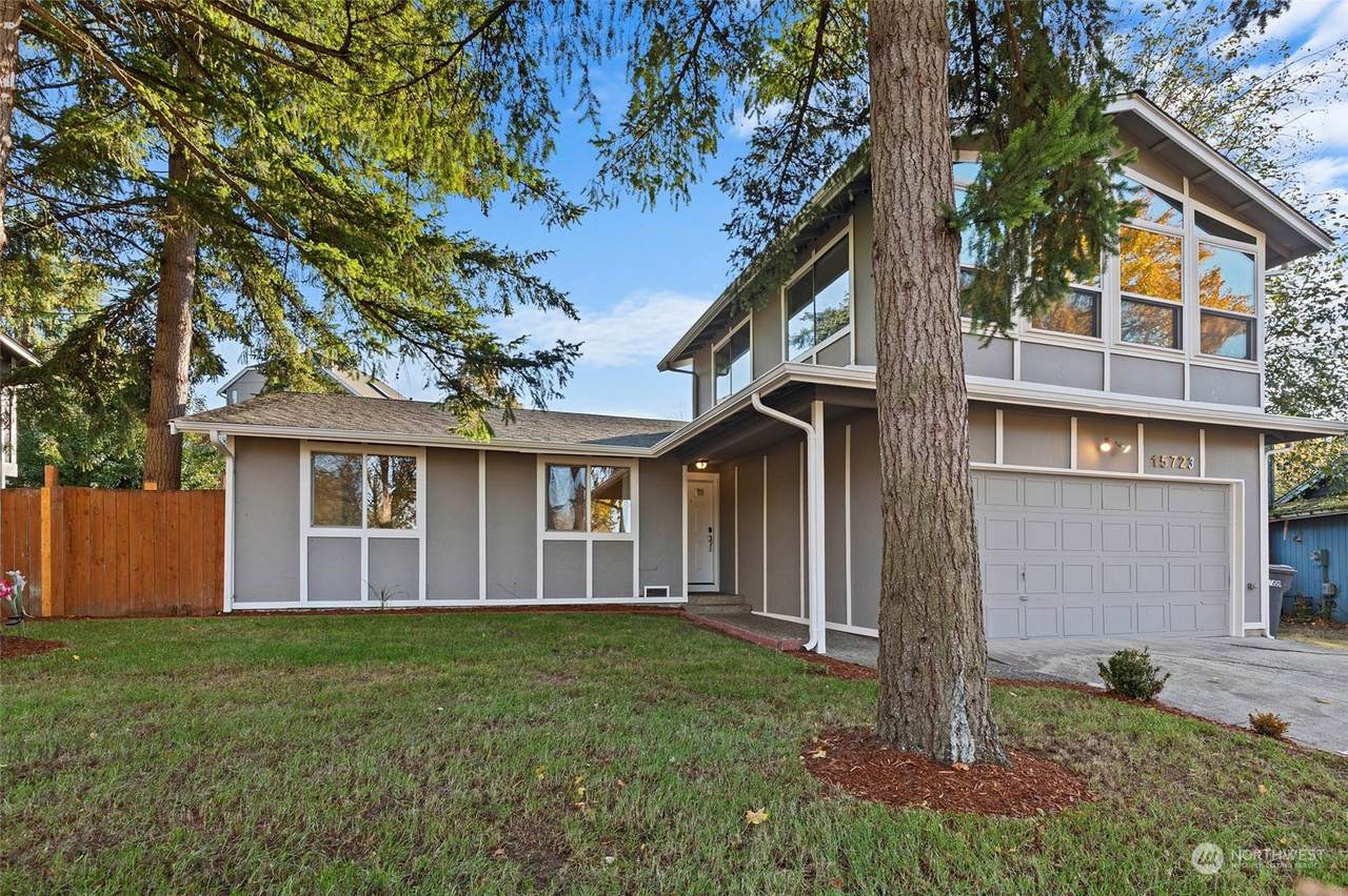 15723 109 Street - Photo 1