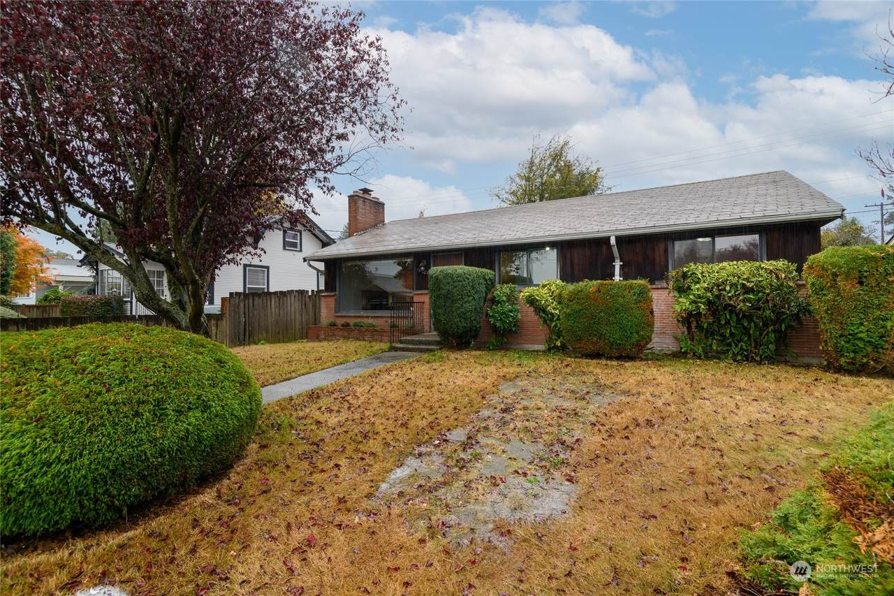 10207 18th Avenue - Photo 1